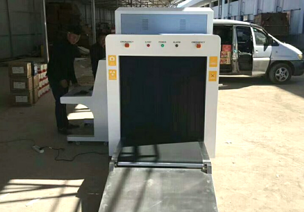 快遞100%先驗視后封箱落實:“舉報毒品重獎”,倒逼快遞業安檢升級 快遞必須過安檢x光