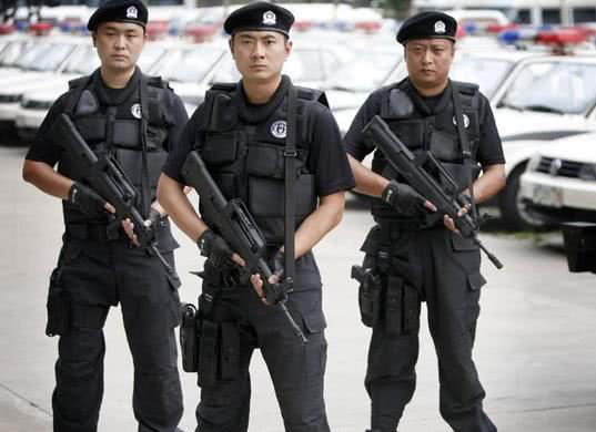 防彈衣真能防止子彈嗎?特警告訴你真實(shí)體會(huì),很是后怕!