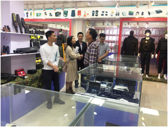 東城政法辦領導考察指導守門神科技集團“平安文化”建設情況 東城政法辦領導考察指導守門神科技集團“平安文化”建設情況