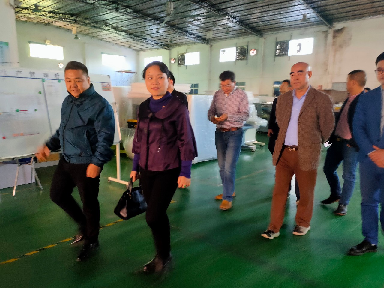 東城政法委領(lǐng)導(dǎo)率隊(duì)考察指導(dǎo)守門神科技集團(tuán)“平安文化”建設(shè)情況 東城政法委領(lǐng)導(dǎo)率隊(duì)考察指導(dǎo)守門神科技集團(tuán)“平安文化”建設(shè)情況